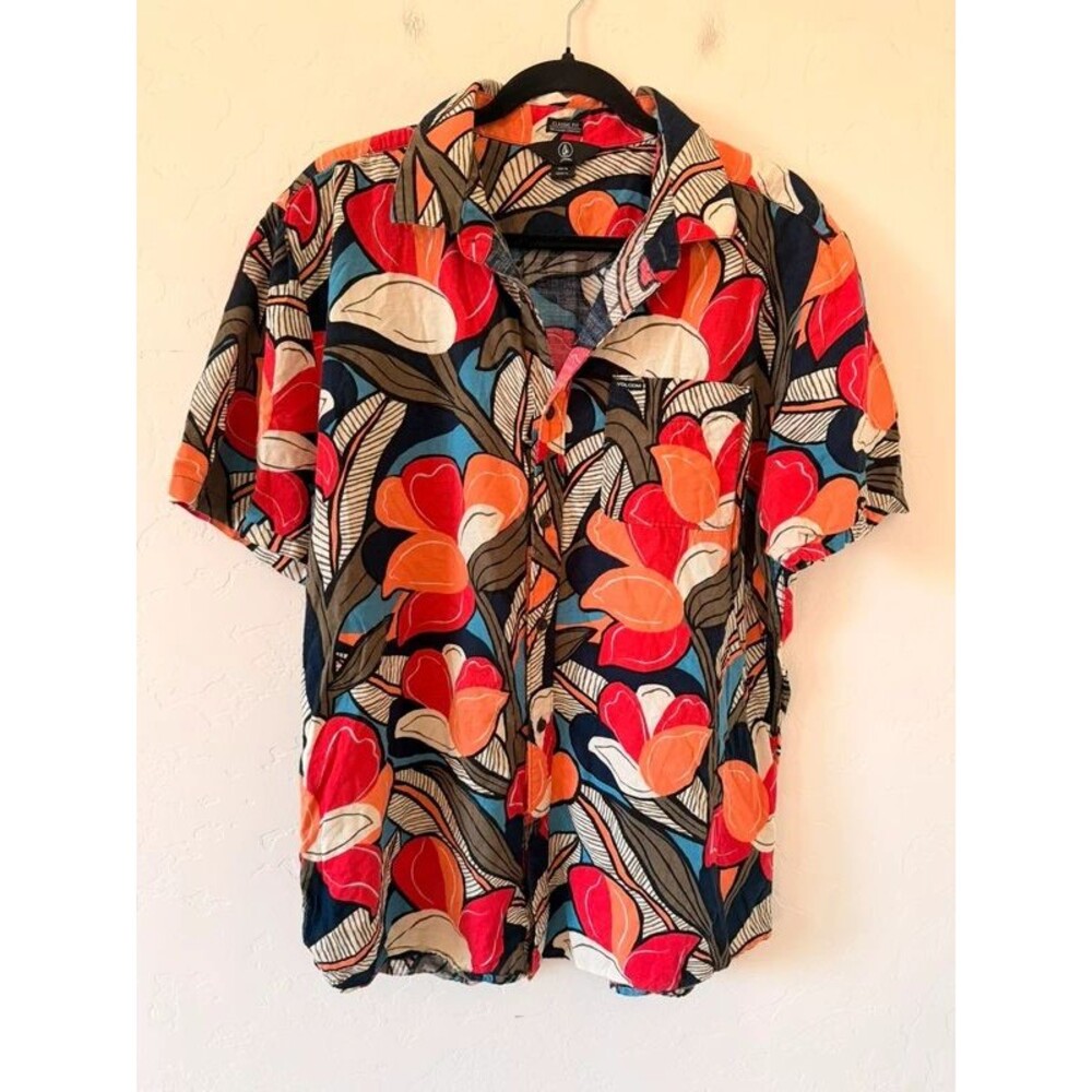 Volcom Button Down Size XL